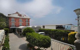 Hotel Ristorante Lido Deiva Marina